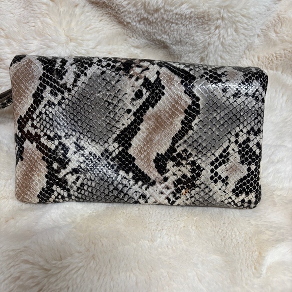 Nine West Black and Tan Snake Print Wristlet - Picture 5 of 5